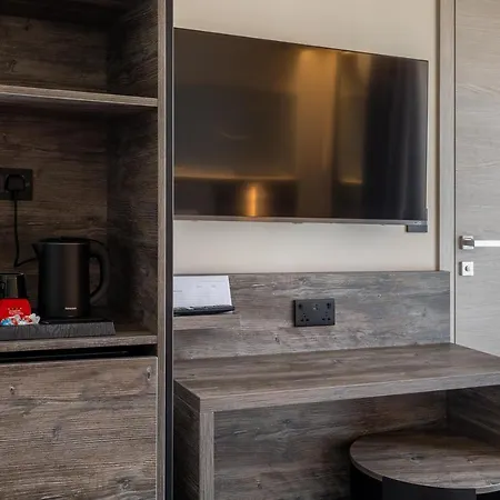 Alavits By St מלון Gzira