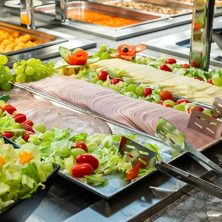 Alavits By St מלון 3*