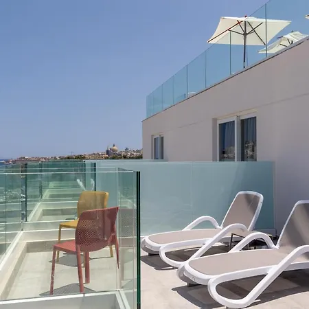 מלון Alavits By St