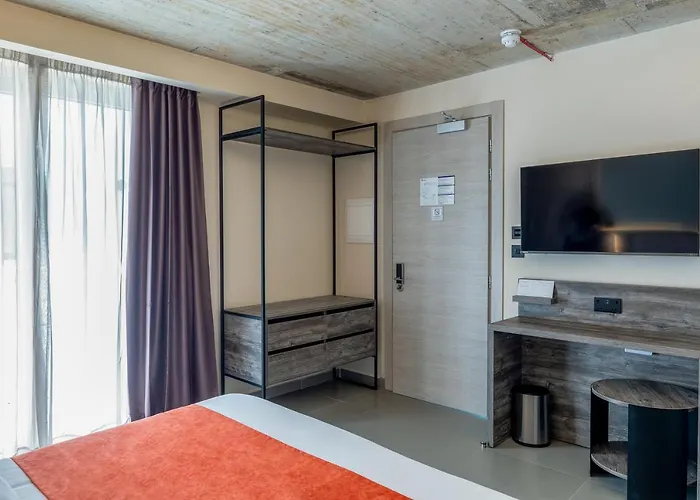 Hotel Alavits By St Gzira